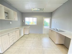 3 Bed Apartment in Chasedene