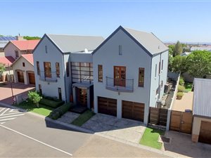 4 Bed House in Heritage Hill