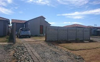 3 Bedroom House in Sharon Park