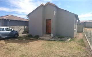3 Bedroom House in Sharon Park