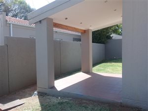 2 Bed House in Fairland