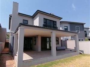 3 Bed House in Dennegeur