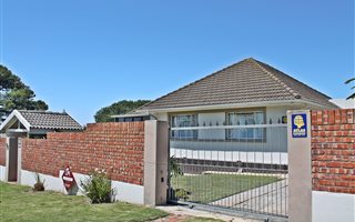 4 Bedroom House in Linton Grange