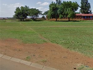 300 m² Land available in Vosloorus