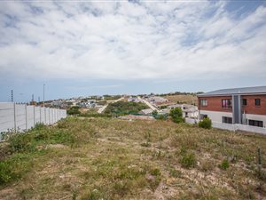 660 m² Land available in Lovemore Park