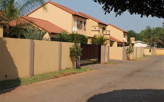 2 Bedroom House in Eldorette