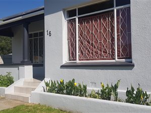 5 Bed House in Anzac