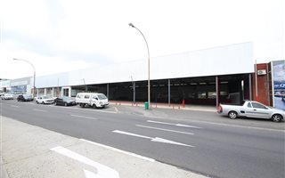 1202 m² Commercial space in Oostersee