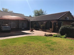 4 Bed House in Wilkoppies