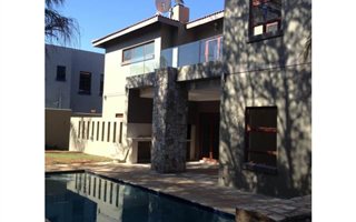 5 Bedroom Cluster in Ruimsig