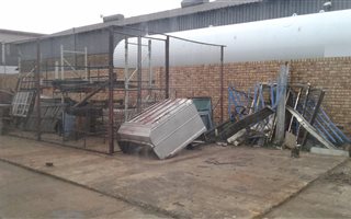 925 m² Commercial space in Muswelldale