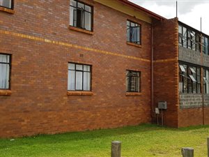 1.5 Bed Apartment in Discovery