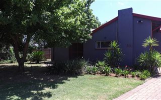 4 Bedroom House in Erasmus