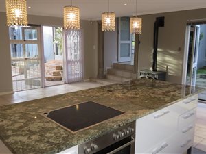 3 Bed House in De Bron