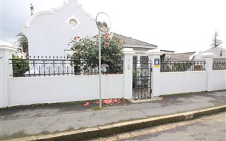 3 Bedroom House in Paarl Central West