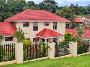 5 Bed House in Montrose