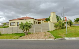 3 Bedroom House in Brackenfell Central