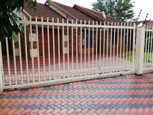 4 Bedroom House in The Orchards