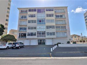 3 Bed Apartment in Strand North