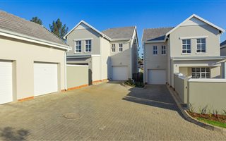 3 Bedroom House in Fourways