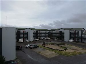 2 Bed Apartment in Parklands