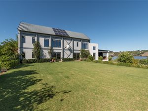 29 ha Farm in Stellenbosch Central