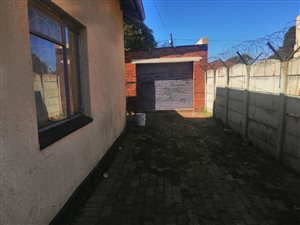 3 Bed House in Pollak Park