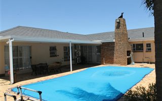 4 Bedroom House in Panorama