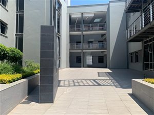 169 m² Commercial space in Bryanston
