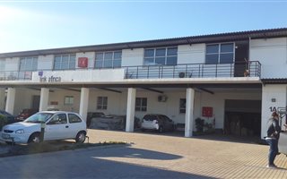 484 m² Commercial space in Capricorn