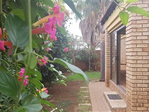3 Bed Townhouse in Pinehaven