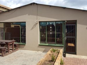 2 Bed Apartment in Bronkhorstspruit
