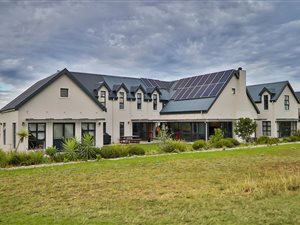 5 Bed House in Kingswood Golf Estate