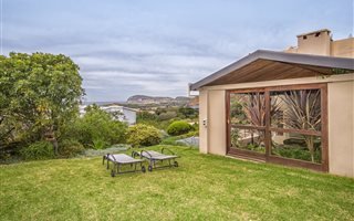 5 Bedroom House in Robberg Ridge
