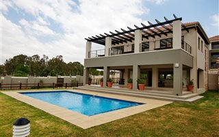 1 Bedroom Apartment in Lonehill