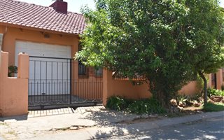 3 Bedroom House in Protea North