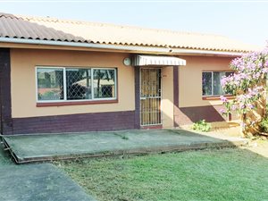 2 Bedroom Garden Cottage in Stanger Central