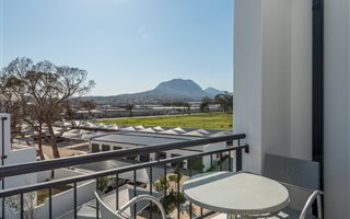 1 Bedroom Apartment in De Velde