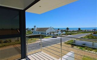 4 Bedroom House in Shelley Point