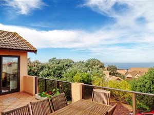 3 Bed House in Mossel Bay Golf Estate