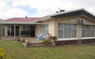 3 Bedroom House in Parow North
