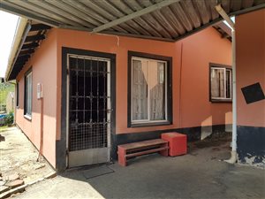 3 Bed House in Newlands West