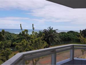 2 Bed Apartment in Amanzimtoti