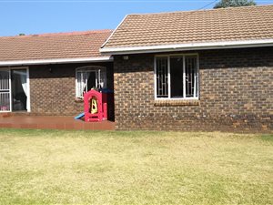3 Bed House in Wierda Park