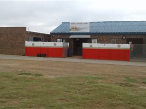 144 m² Commercial space in Stilbaai