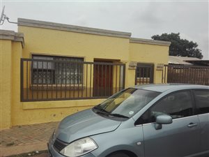 2 Bedroom House in Molapo