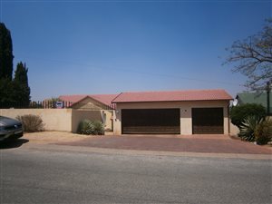 4 Bed House in Ridgeway