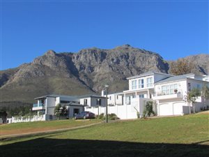594 m² Land available in Paradyskloof