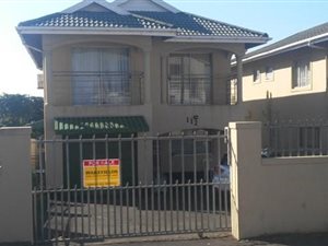 3 Bed House in Trenance Park