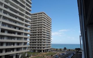 2 Bedroom Apartment in Three Anchor Bay